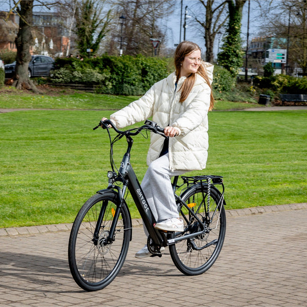 Hygge Aarhus Step Electric Bike | 80km Range, 250W Motor, Shimano 8-Speed, Grey hygge