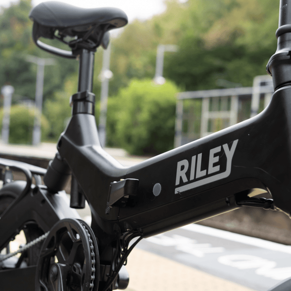 Riley RB1 Folding Electric Bike 250W Black  riley   